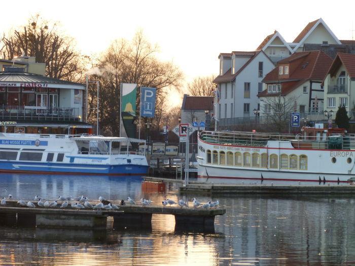 Apartment Yachthafen Waren Luaran gambar