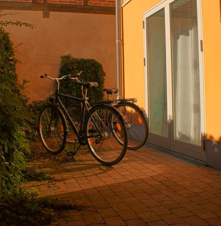 Apartment Yachthafen Waren Luaran gambar