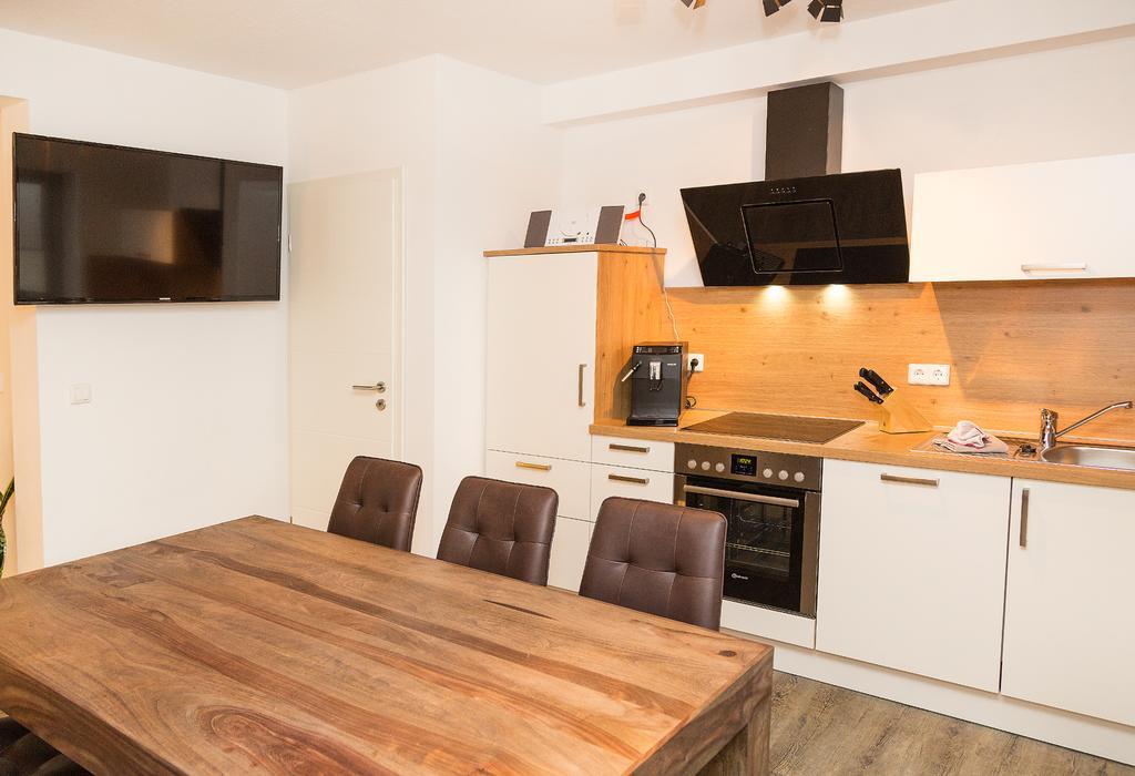 Apartment Yachthafen Waren Luaran gambar